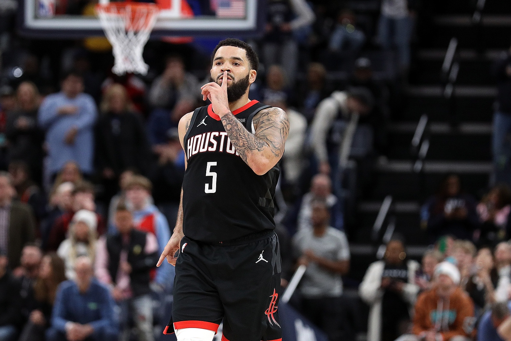 乌度卡:范弗里特是每周观察状态 可能无法在这次客场之旅复出